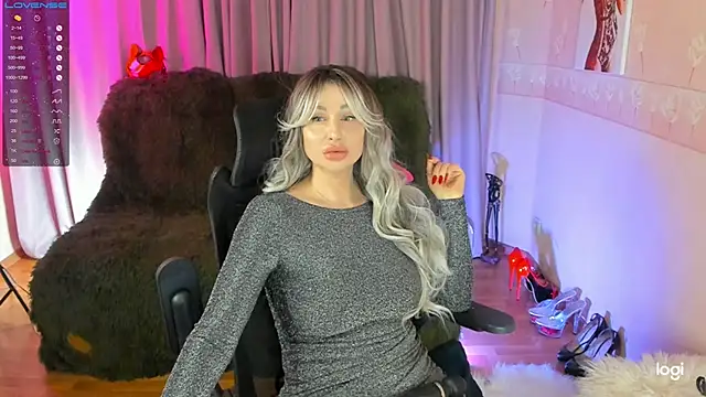 your_wild_amazon_forever's cam snapshot