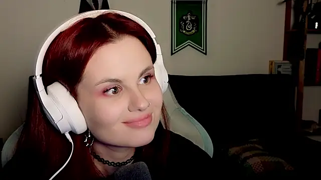 Della_Ideal's web cam