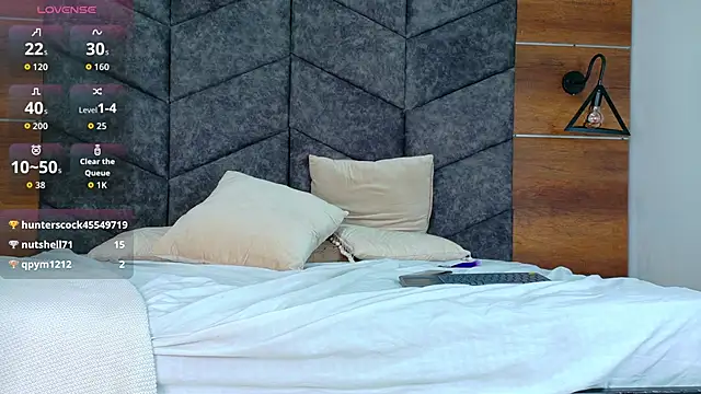 RiriiBrunette__'s cam snapshot