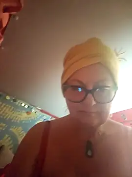 Hot-Muci live sex cam