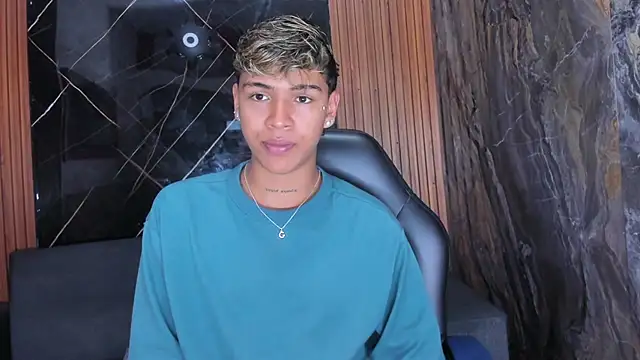 Timmy_Kiing_ live sex cam