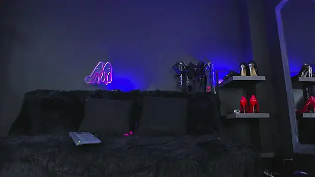 DelaneyStone's cam snapshot