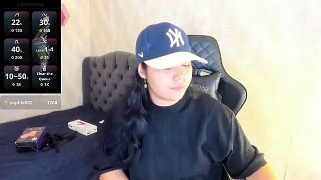 melany_rouse18's cam snapshot