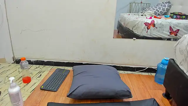 Lucia78couple's cam snapshot