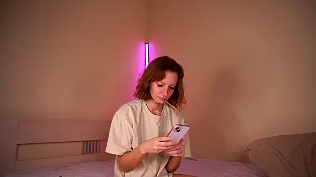 Liuba_Fox live sex cam