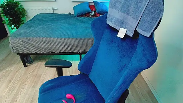 CranberryHot's cam snapshot