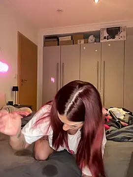 OliviaaFischer live sex cam