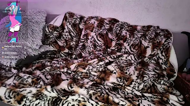 kimberjames84 live sex cam