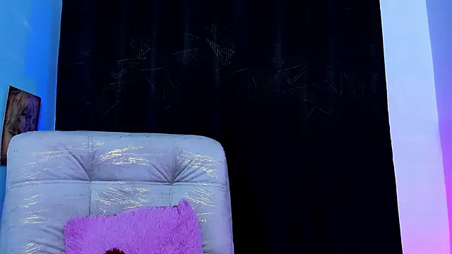 queen_salomme's cam snapshot