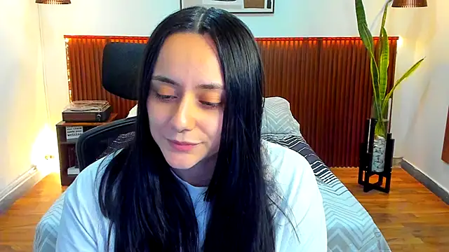 KatherineBond's cam snapshot