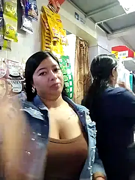 Pp-ari4na03's cam snapshot