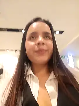 Julieth_hot-69's cam snapshot