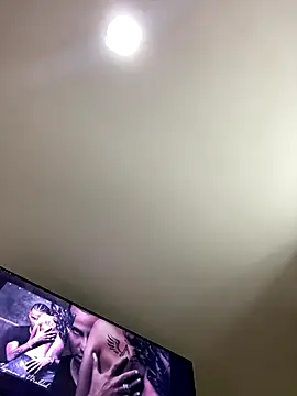 karla-thomsom10's cam snapshot