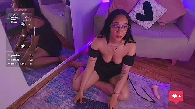 coraline_vera's cam snapshot