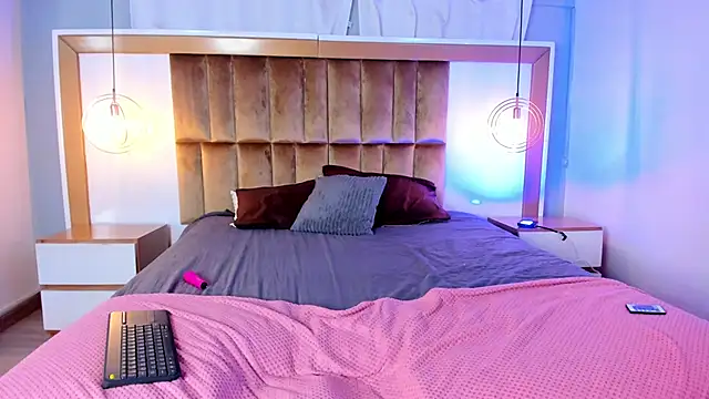 BrianaJhons19's cam snapshot