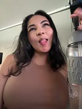 AlinnaRosee_'s web cam