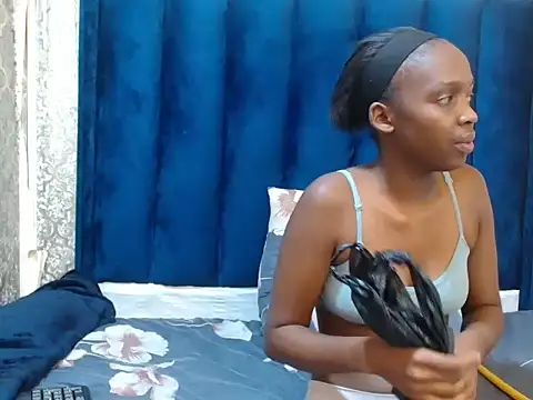 SlimBitch202's cam snapshot