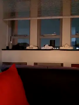 CHLOMA's cam snapshot