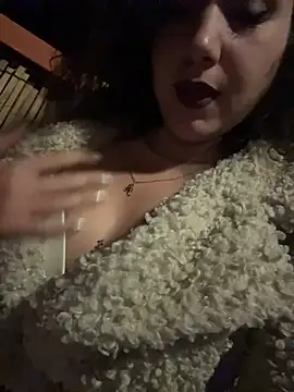 VeuveNoiire's cam snapshot