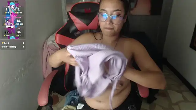 susan_mooree's cam snapshot