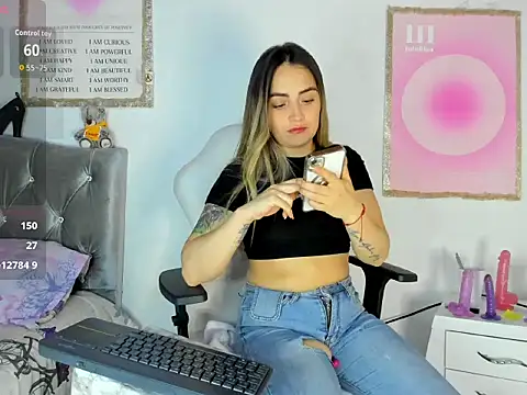 cindy_love2's cam snapshot