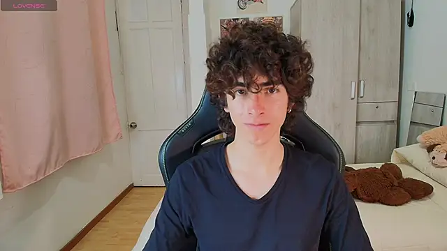 Nude_Boy18 live sex cam