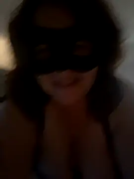 MistressLo live sex cam