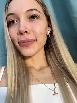 MoonSprinkle's cam snapshot