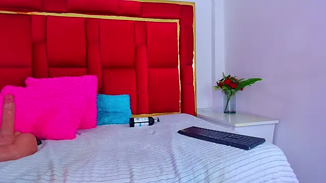 CoralHarrinson's cam snapshot