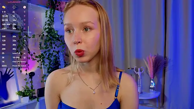 TheolaLonghofer's cam snapshot