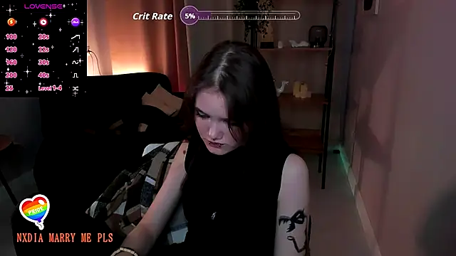 Dilara_xBaby's cam snapshot