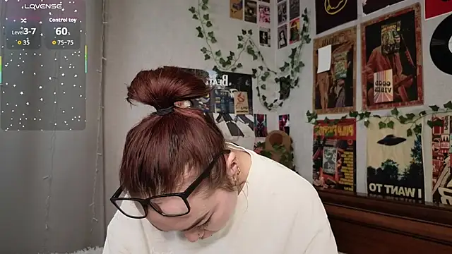 OdetteBiddy's cam snapshot