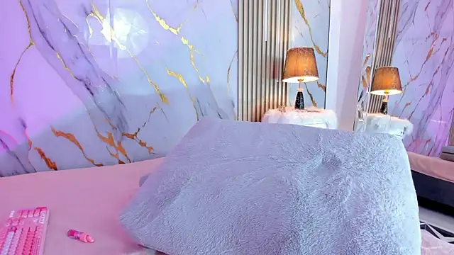 sharon_greey's cam snapshot