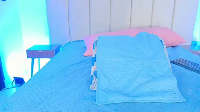 sh_malala's cam snapshot