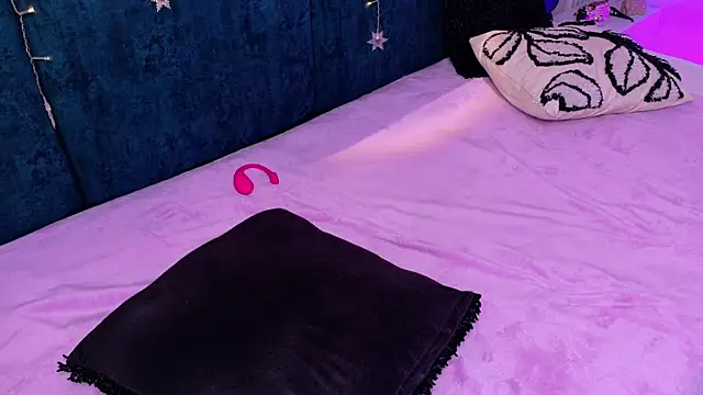 kataleyandliam's cam snapshot