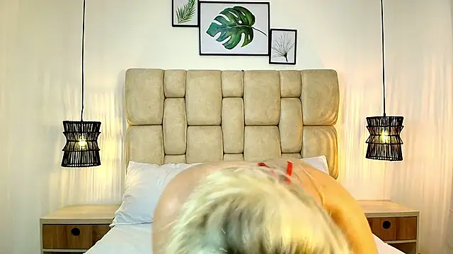 AdharaSmithh's cam snapshot