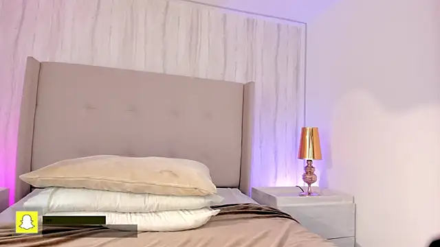 emmiily_z's cam snapshot