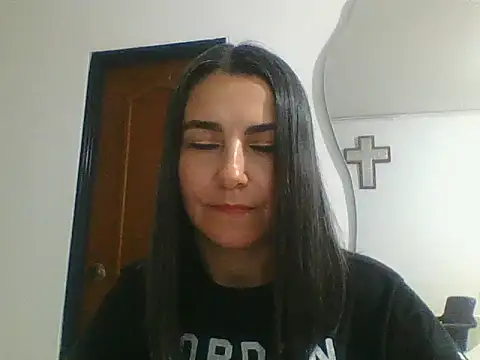 YLITZA's cam snapshot