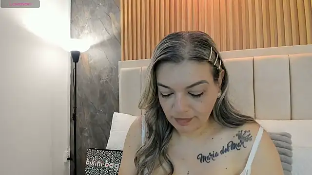 gala_montes_30's cam snapshot