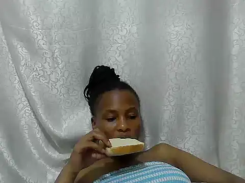 Creamybabee's cam snapshot