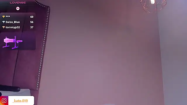 Kate_bale's cam snapshot