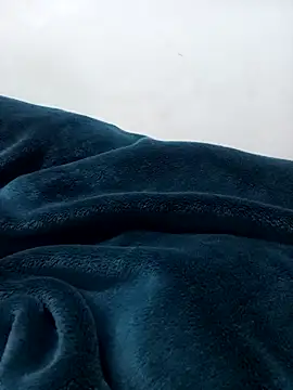 ShySexyBaddiexx's cam snapshot