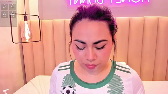 Naomymonroe_'s cam snapshot