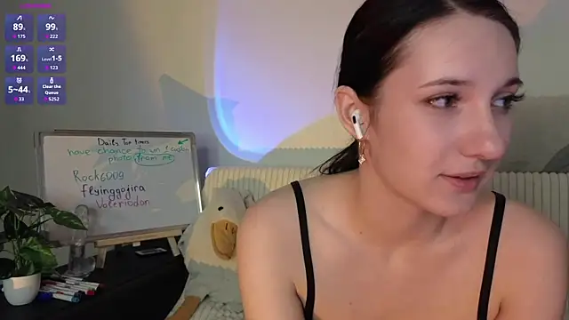 OdelynBagge's cam snapshot