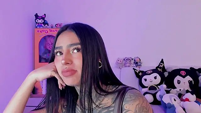 Aliceee_0's cam snapshot