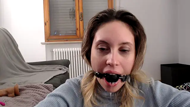 L_Sofia live sex cam