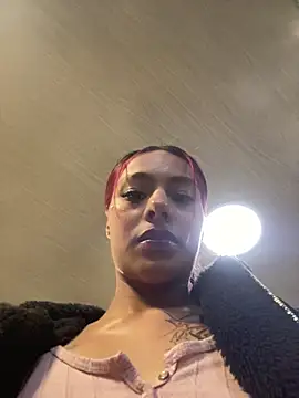 Emilyy-18's cam snapshot