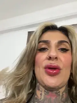 remyflux666's cam snapshot