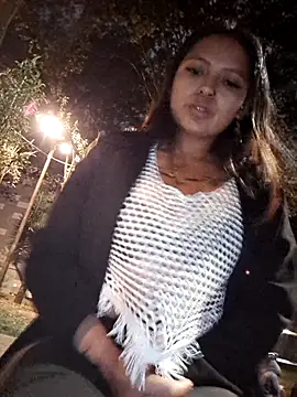 LunaHot_777 live sex cam