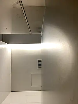 Alyshanon18 live sex cam